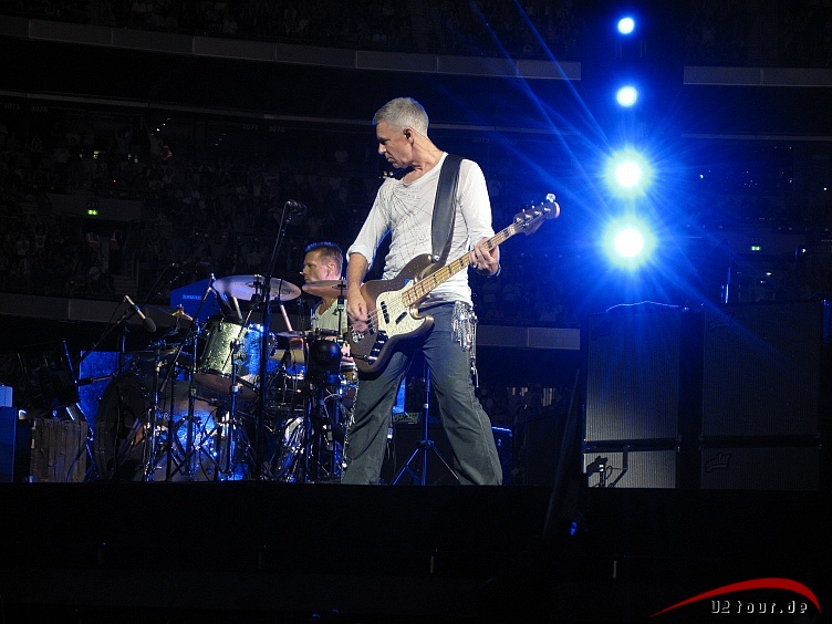 Larry Mullen Jr, Adam Clayton