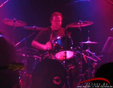 Hannes an den Drums